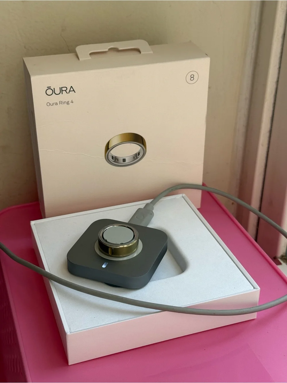 Oura Ring 4 Gold - Size 8 (Barely Used)